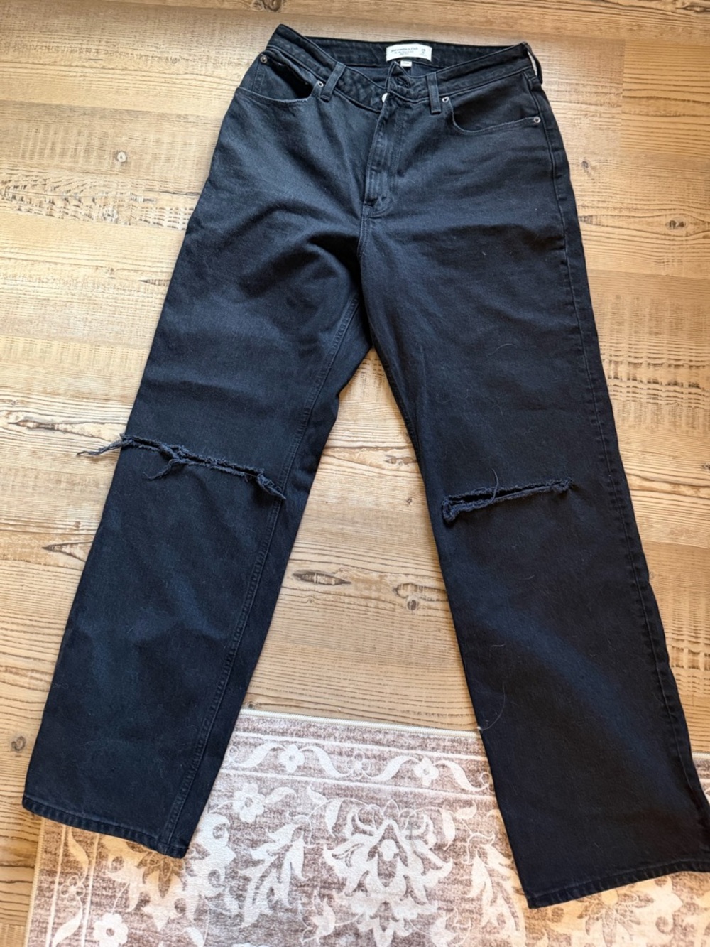 Abercrombie Curve Love 90s Relaxed Jean
